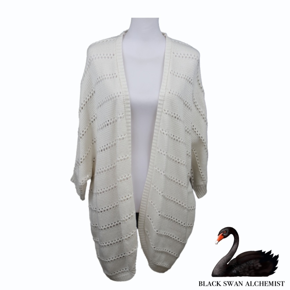 Venus L/XL Chunky White Sweater